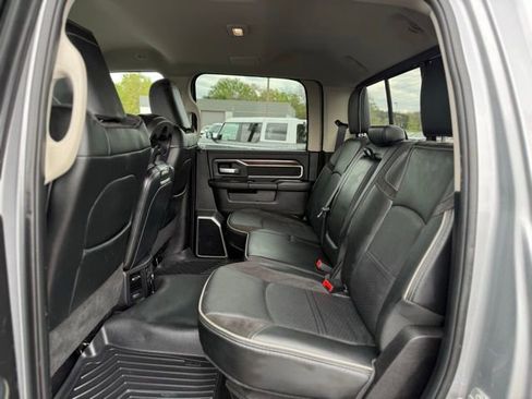 Used 2024 RAM 2500 Laramie AWD/4WD image 15