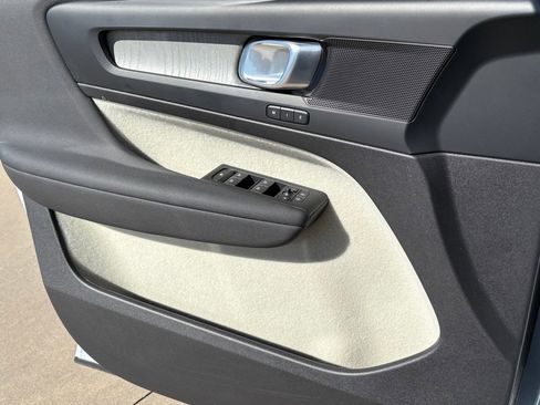 New 2026 Volvo XC40 B5 Plus w/ Protection Package Premier image 18