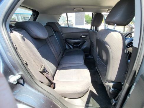 Used 2021 Chevrolet Trax LS w/ Tint and Cruise Package FWD image 19