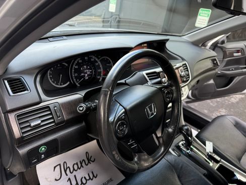Used 2015 Honda Accord EX-L image 9