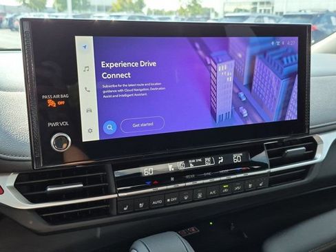 Certified 2025 Toyota Sienna Platinum AWD/4WD image 13
