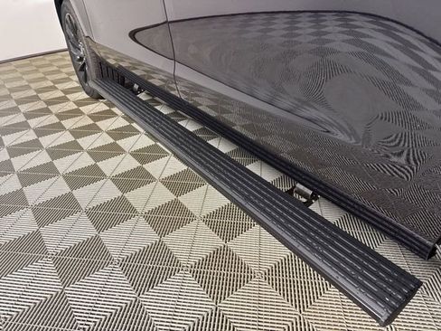 New 2025 Lincoln Navigator L Reserve w/ Jet Appearance Package image 32