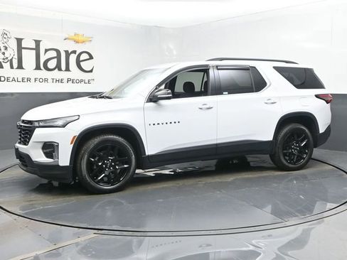 Used 2022 Chevrolet Traverse LT w/ LPO, Blackout Package image 32