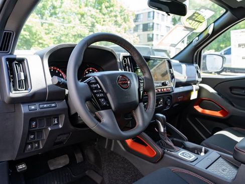 New 2026 Nissan Frontier PRO-4X w/ Pro-4x Convenience Package AWD/4WD image 23