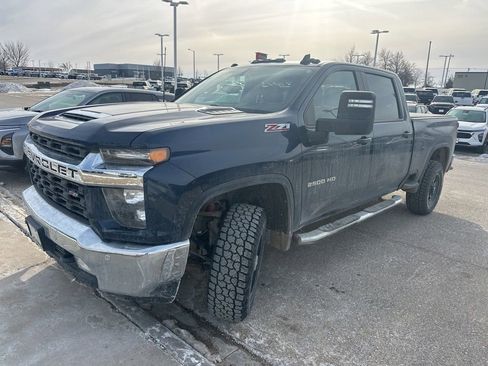 Used 2021 Chevrolet Silverado 2500 LT w/ All Star Edition image 3