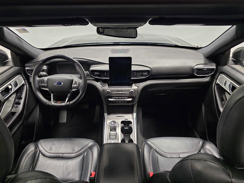Used 2020 Ford Explorer ST image 18