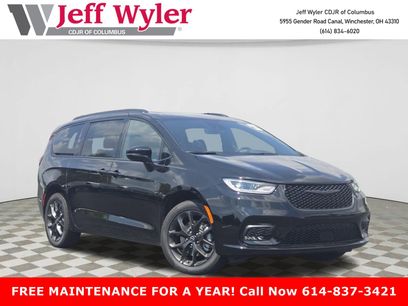 New 2026 Chrysler Pacifica Limited