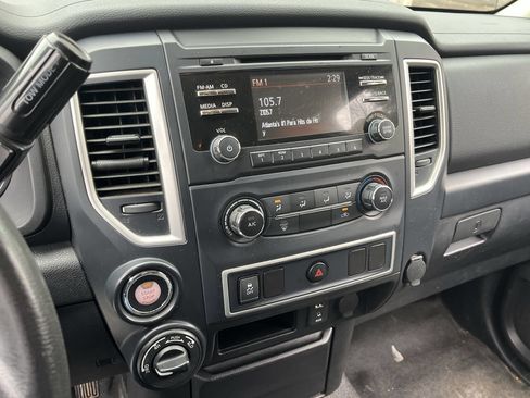 Used 2017 Nissan Titan S image 13