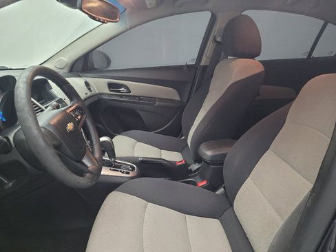 Used 2016 Chevrolet Cruze LS FWD image 17