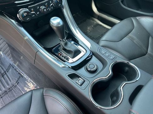 Used 2017 Chevrolet SS RWD image 19