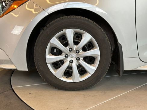 Used 2025 Toyota Corolla LE FWD image 26
