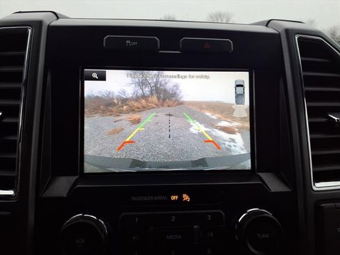 Used 2015 Ford F150 XLT w/ Equipment Group 302A Luxury image 12