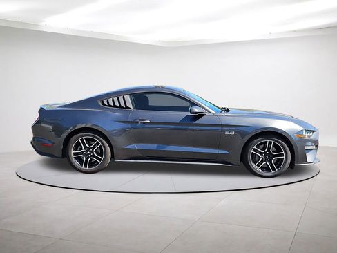 Used 2019 Ford Mustang GT RWD image 8