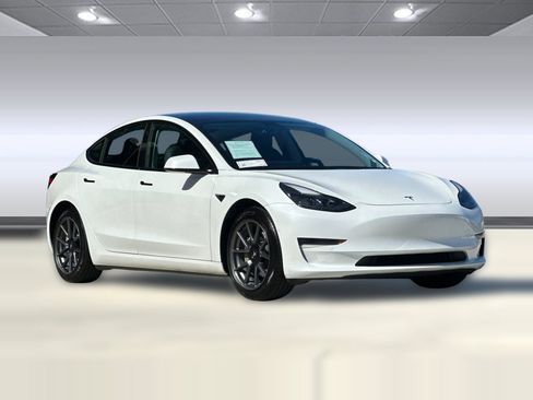 Used 2022 Tesla Model 3 Long Range AWD/4WD image 6