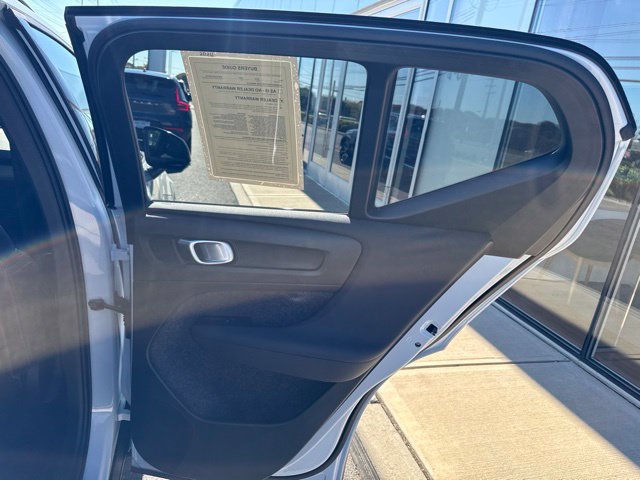 Used 2026 Volvo XC40 B5 Plus AWD/4WD image 12