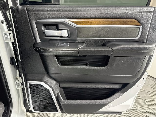 Used 2024 RAM 3500 Laramie AWD/4WD image 24