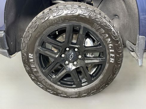 Used 2021 Chevrolet Silverado 1500 LT Trail Boss AWD/4WD image 38