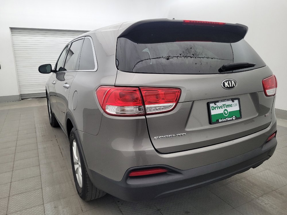Used 2016 Kia Sorento L FWD image 5
