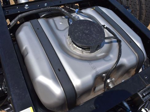 New 2025 Chevrolet Low Cab Forward image 15