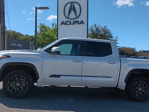 Used 2024 Toyota Tundra Platinum AWD/4WD image 2