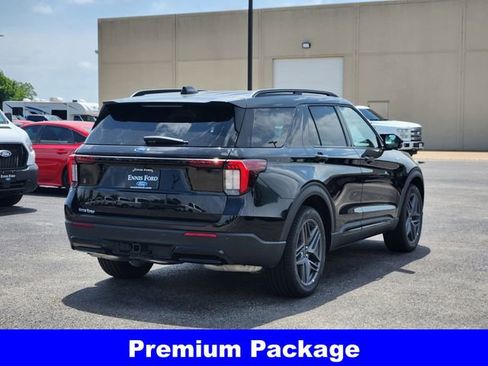 New 2026 Ford Explorer ST-Line w/ ST-Line Street Pack RWD image 4