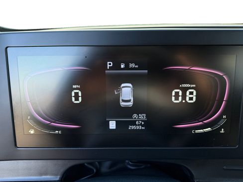 Used 2023 Kia Sportage LX image 11