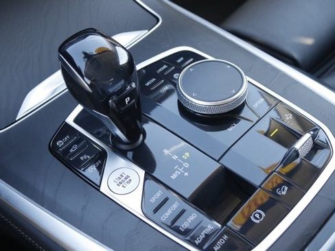 Used 2020 BMW X7 xDrive40i w/ Premium Package image 27