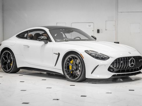 Used 2025 Mercedes-Benz AMG GT 63 image 3