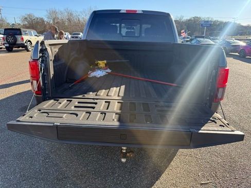 Used 2018 Ford F150 Lariat w/ Equipment Group 502A Luxury image 15