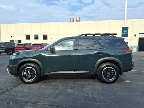 Used 2025 Nissan Pathfinder Rock Creek AWD/4WD image 8