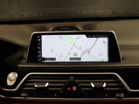 Used 2017 BMW M760i xDrive image 57