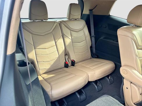 Used 2022 Cadillac XT6 Premium Luxury w/ Platinum Package image 31