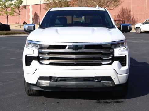 Used 2022 Chevrolet Silverado 1500 High Country w/ High Country Premium Package image 33