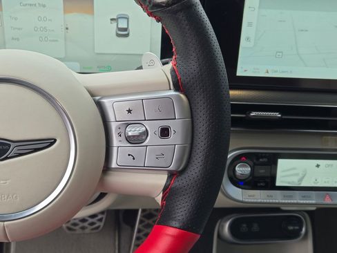 Used 2023 Genesis GV60 Advanced image 48