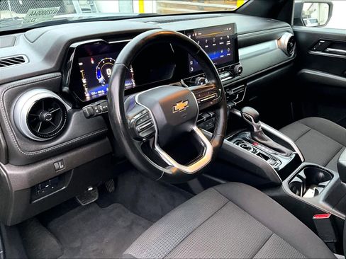 Used 2023 Chevrolet Colorado LT w/ LT Convenience Package II image 8