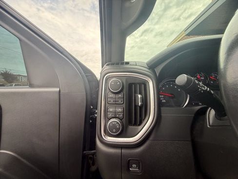 Used 2019 Chevrolet Silverado 1500 RST w/ True North Edition AWD/4WD image 19