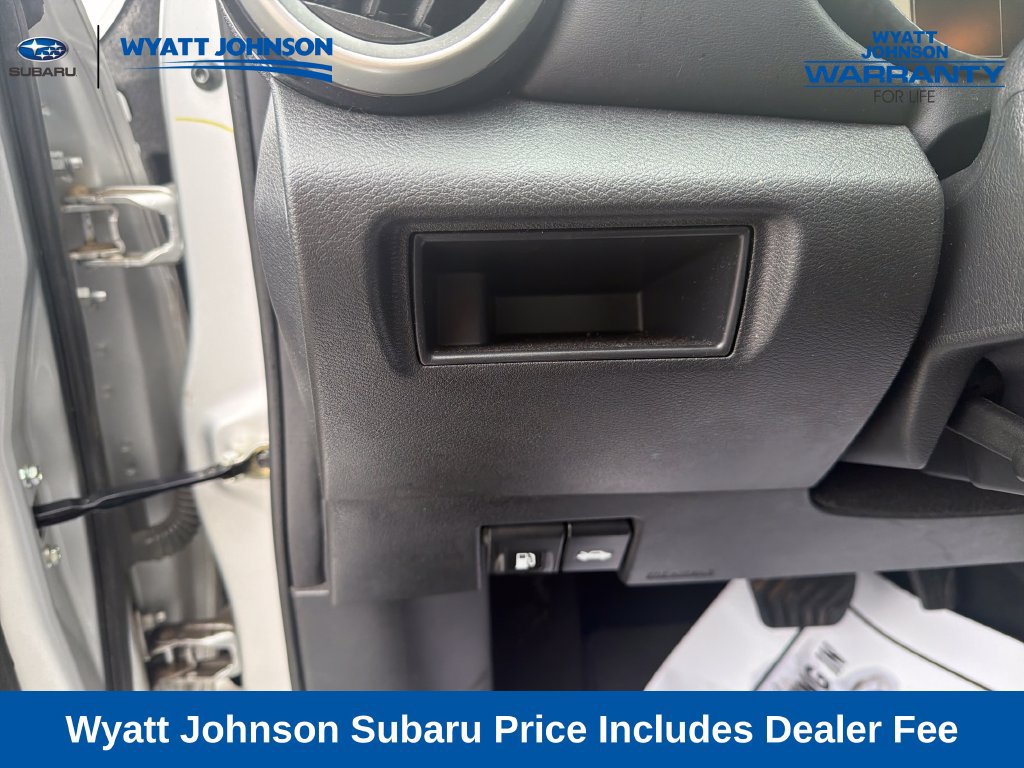 Used 2024 Nissan Versa SR FWD image 22