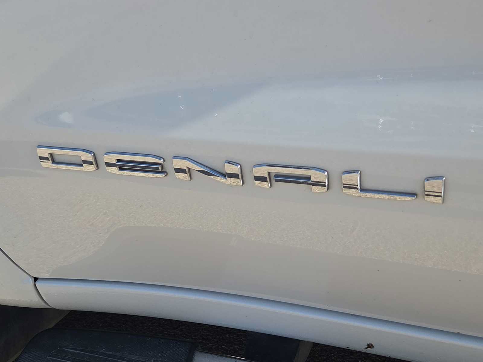 Used 2021 GMC Sierra 1500 Denali RWD image 11