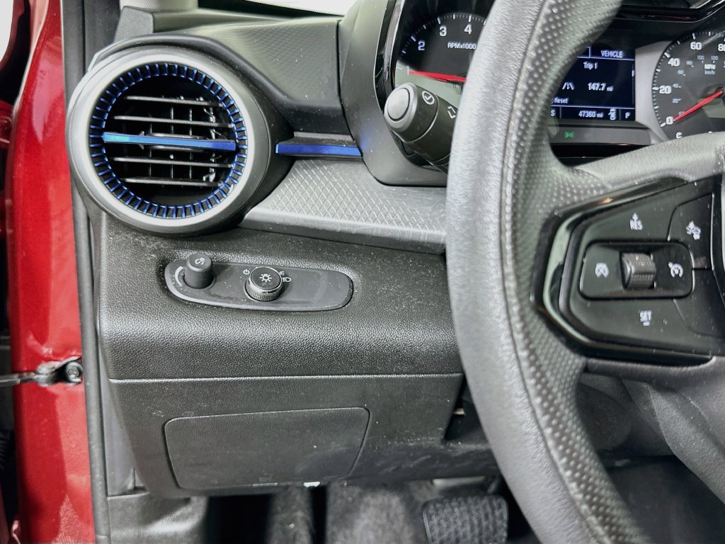 Used 2024 Chevrolet Trax LS w/ LS Convenience Package FWD image 10