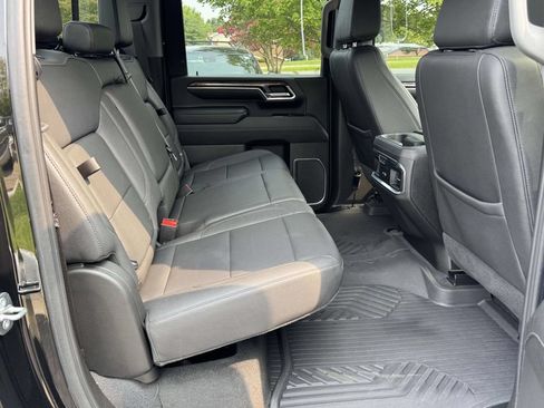 Used 2024 Chevrolet Silverado 2500 LTZ w/ LTZ Convenience Package AWD/4WD image 15
