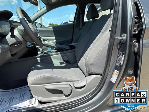 Used 2024 Hyundai Elantra SEL FWD image 7