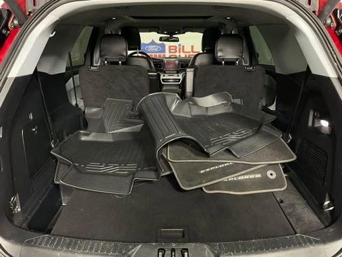 Used 2021 Ford Explorer XLT w/ Equipment Group 202A image 11