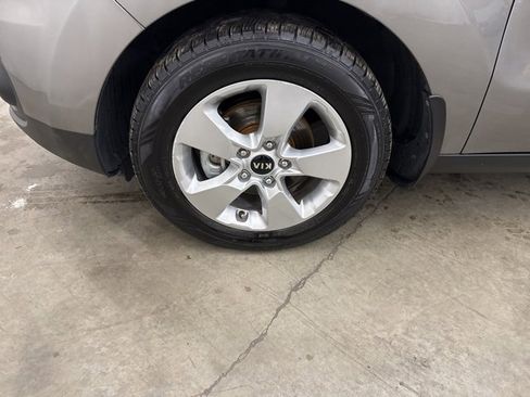 Used 2017 Kia Soul image 15