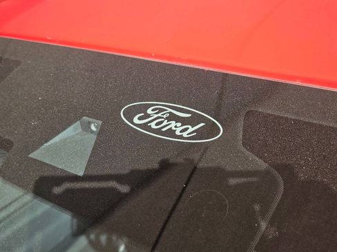 Used 2024 Ford Mustang Coupe image 7