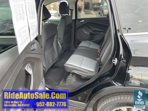 Used 2017 Ford Escape SE image 12