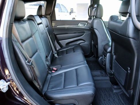 Used 2021 Jeep Grand Cherokee Limited image 23