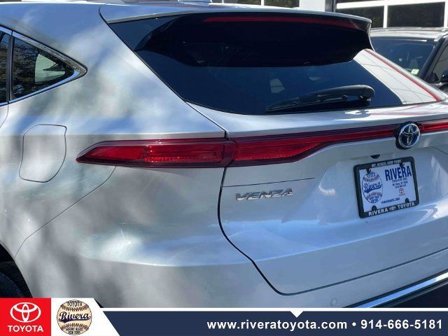 Certified 2024 Toyota Venza Limited AWD/4WD image 12