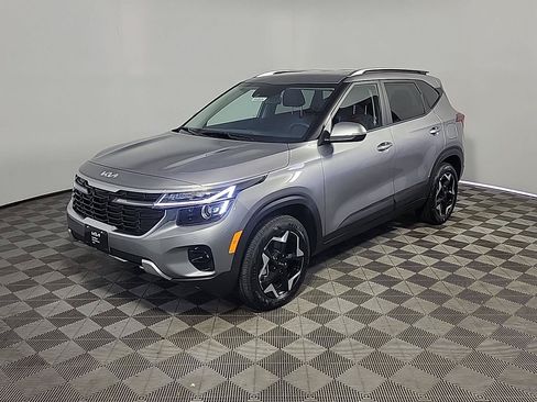 Used 2026 Kia Seltos S AWD/4WD image 11