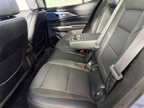 Used 2024 Chevrolet Equinox EV LT FWD image 27