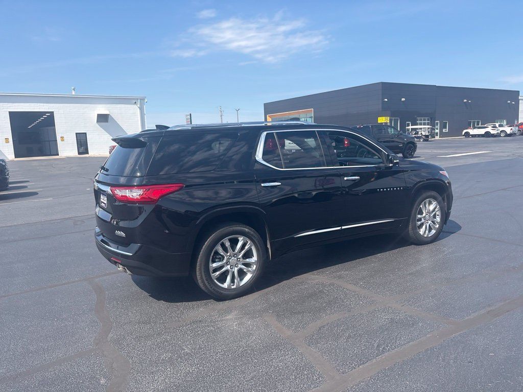 Used 2018 Chevrolet Traverse High Country AWD/4WD image 14